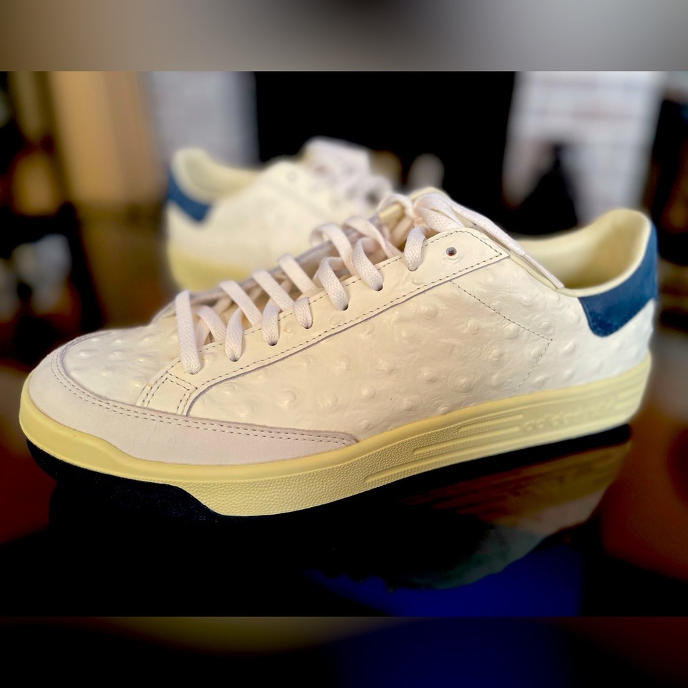 ADIDAS Rod Laver Consortium Leather